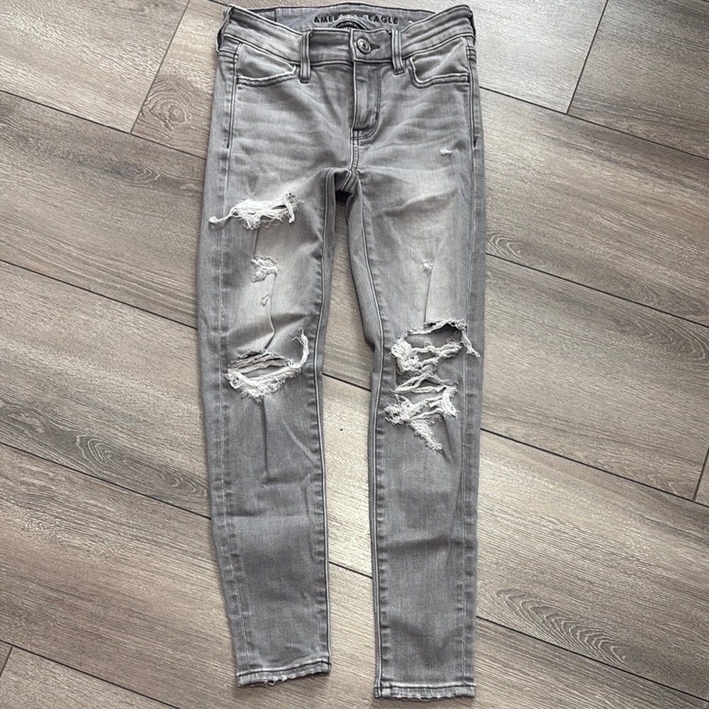 American Eagle Outfitters Gray Skinny Jeans with Ripped Knees